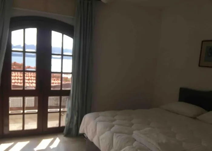 Castle81homes Blue - Sea View House 马尔马里斯