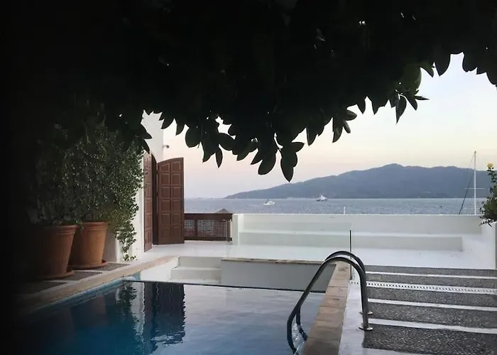 Castle81homes Blue - Sea View House